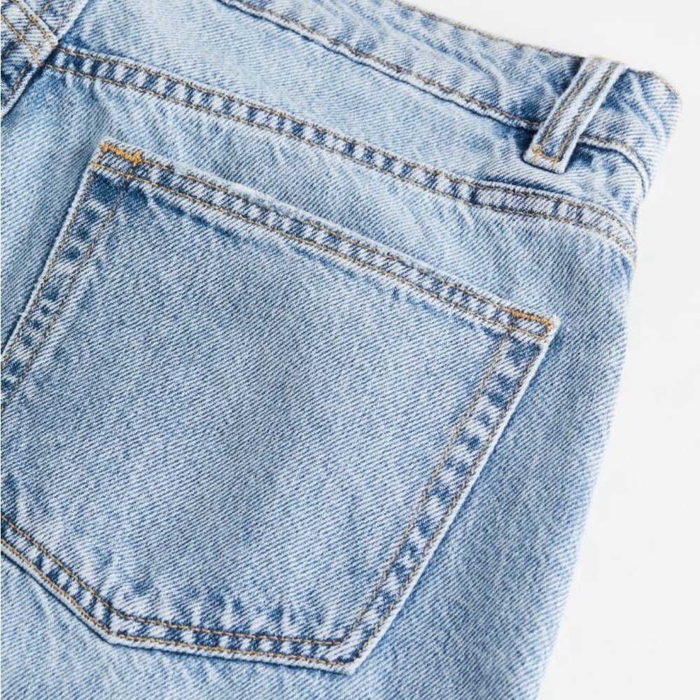H&M STRAIGHT HIGH JEANS